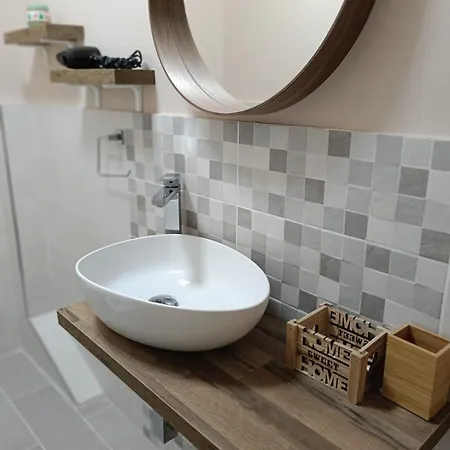 Liberty House 3* נאפולי